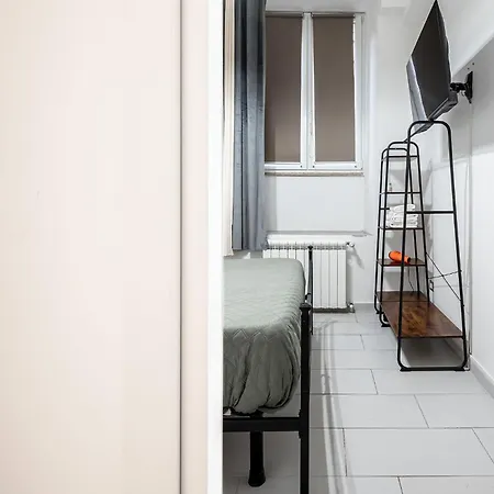 Domus Lodi Urban Stay I Affittacamere-3